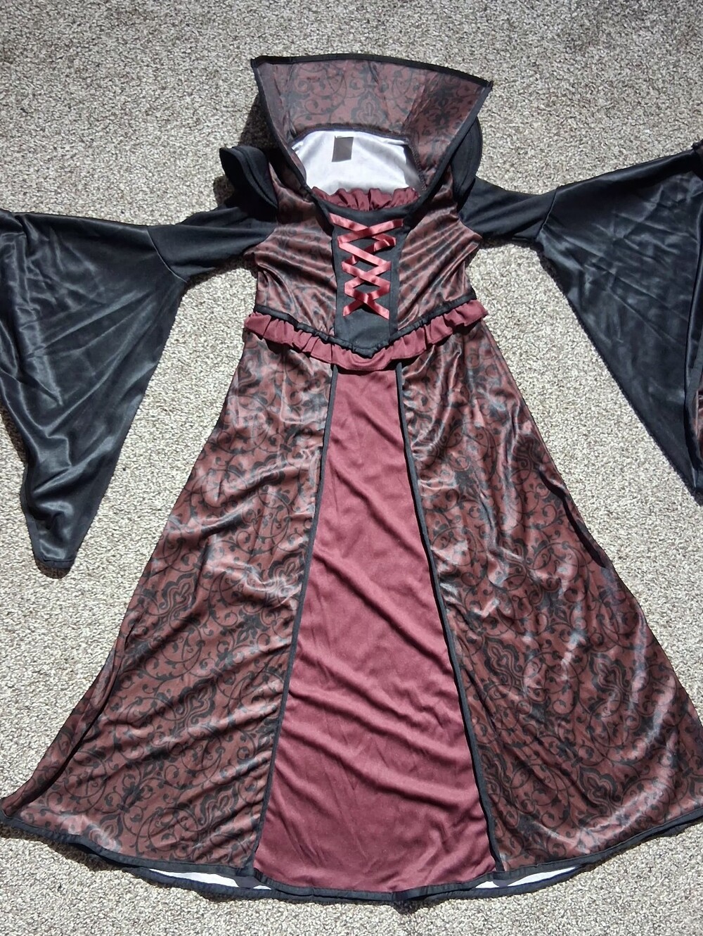 NWOT-Kids Burgundy and Black Medieval Vampire Costume Dress